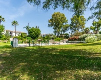 Resale - apartment - Estepona - Atalaya