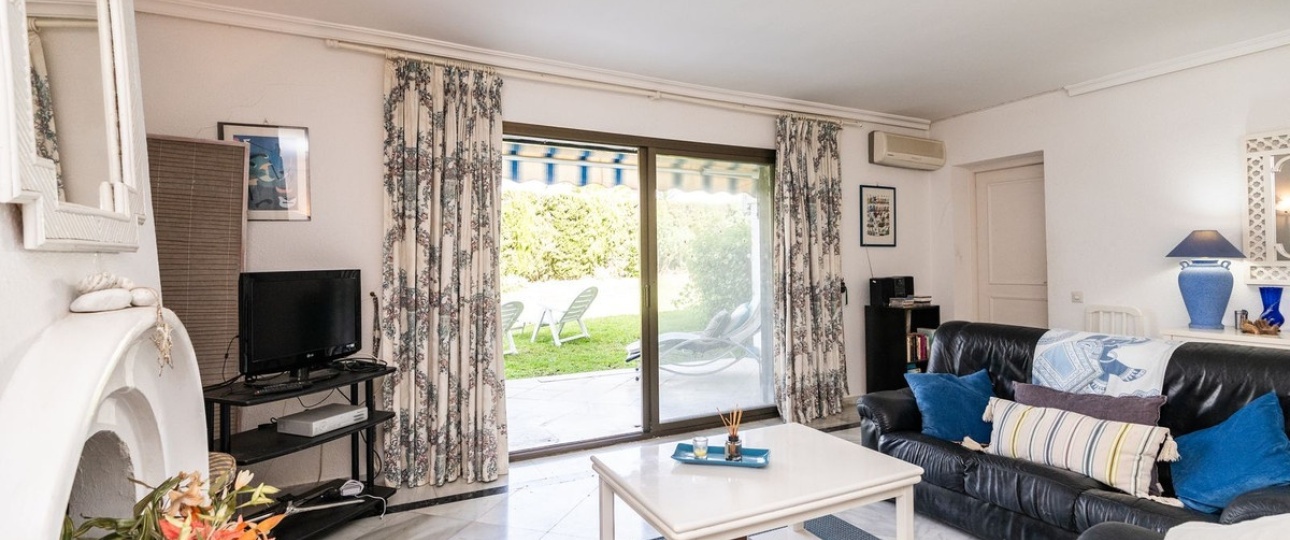 Resale - apartment - Estepona - Atalaya