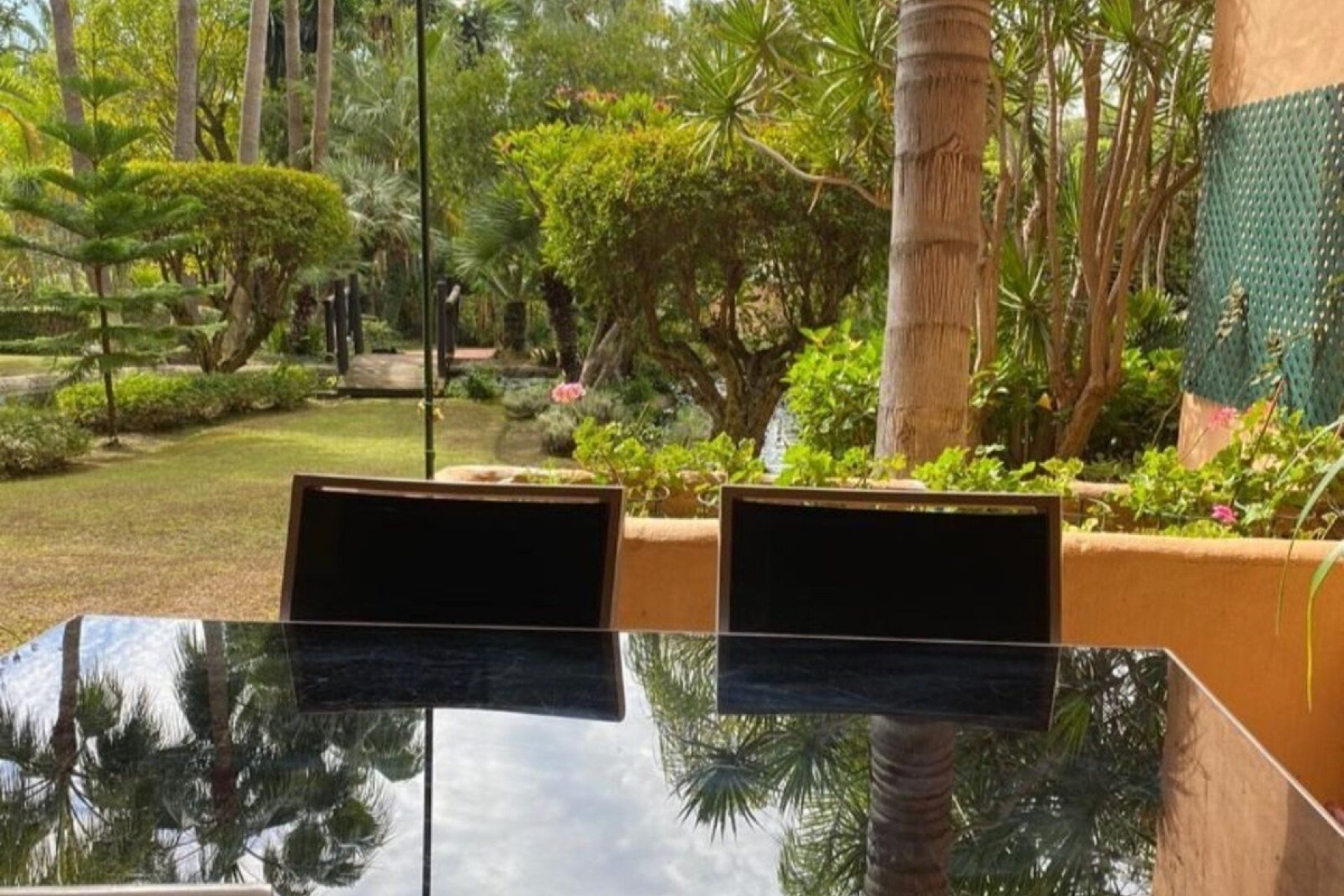 Resale - apartment - Estepona - Atalaya