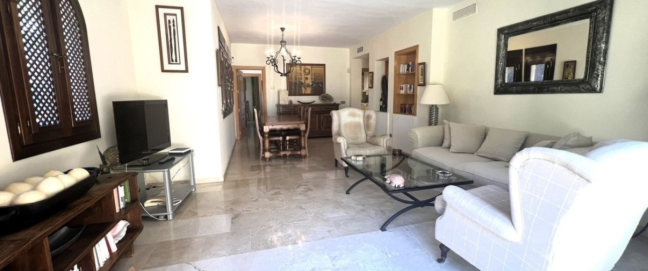 Resale - apartment - Estepona - Atalaya