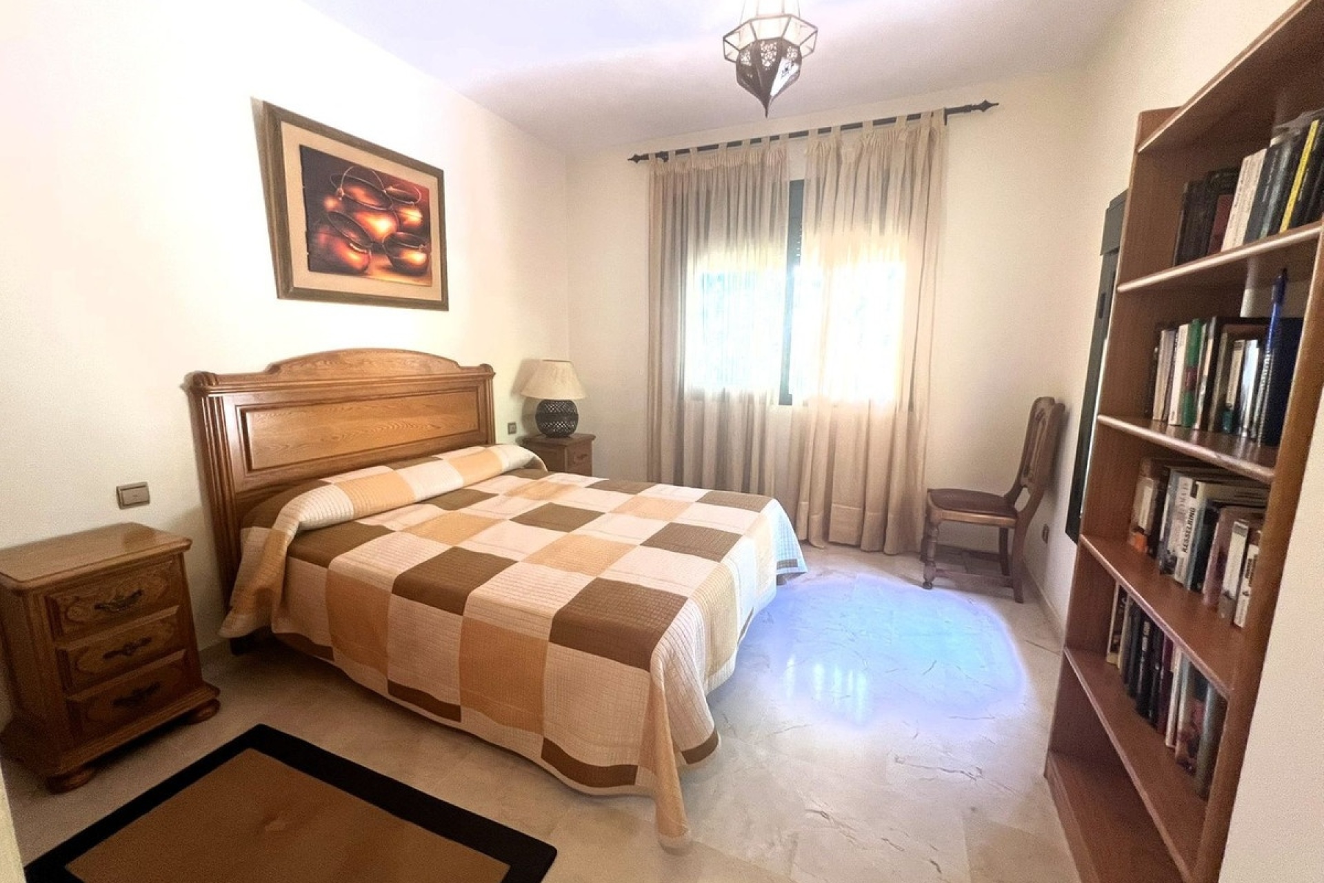 Resale - apartment - Estepona - Atalaya