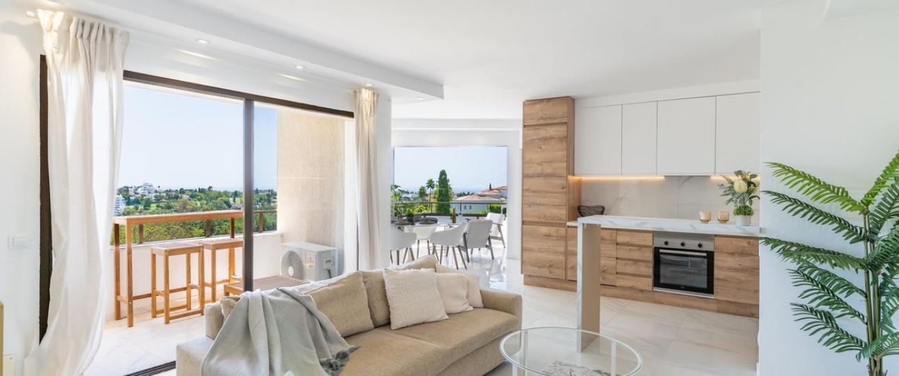 Resale - apartment - Estepona - Atalaya
