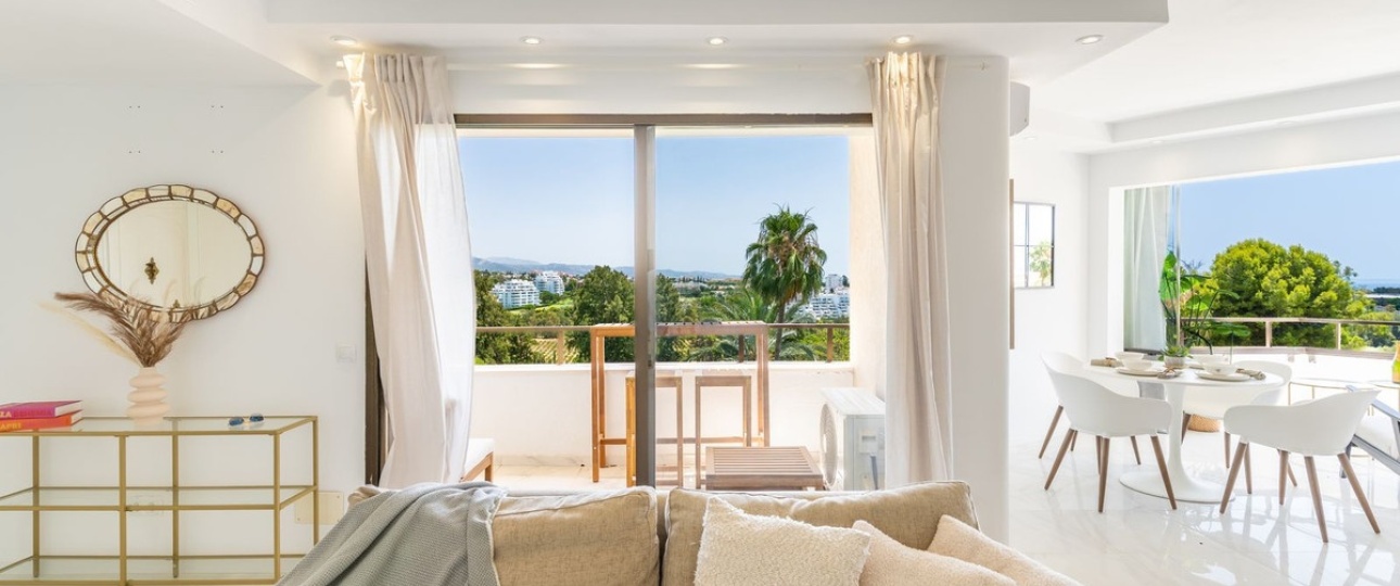 Resale - apartment - Estepona - Atalaya
