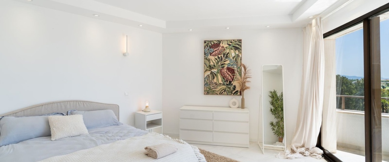 Resale - apartment - Estepona - Atalaya