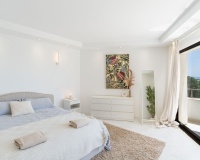 Resale - apartment - Estepona - Atalaya