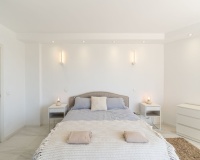 Resale - apartment - Estepona - Atalaya