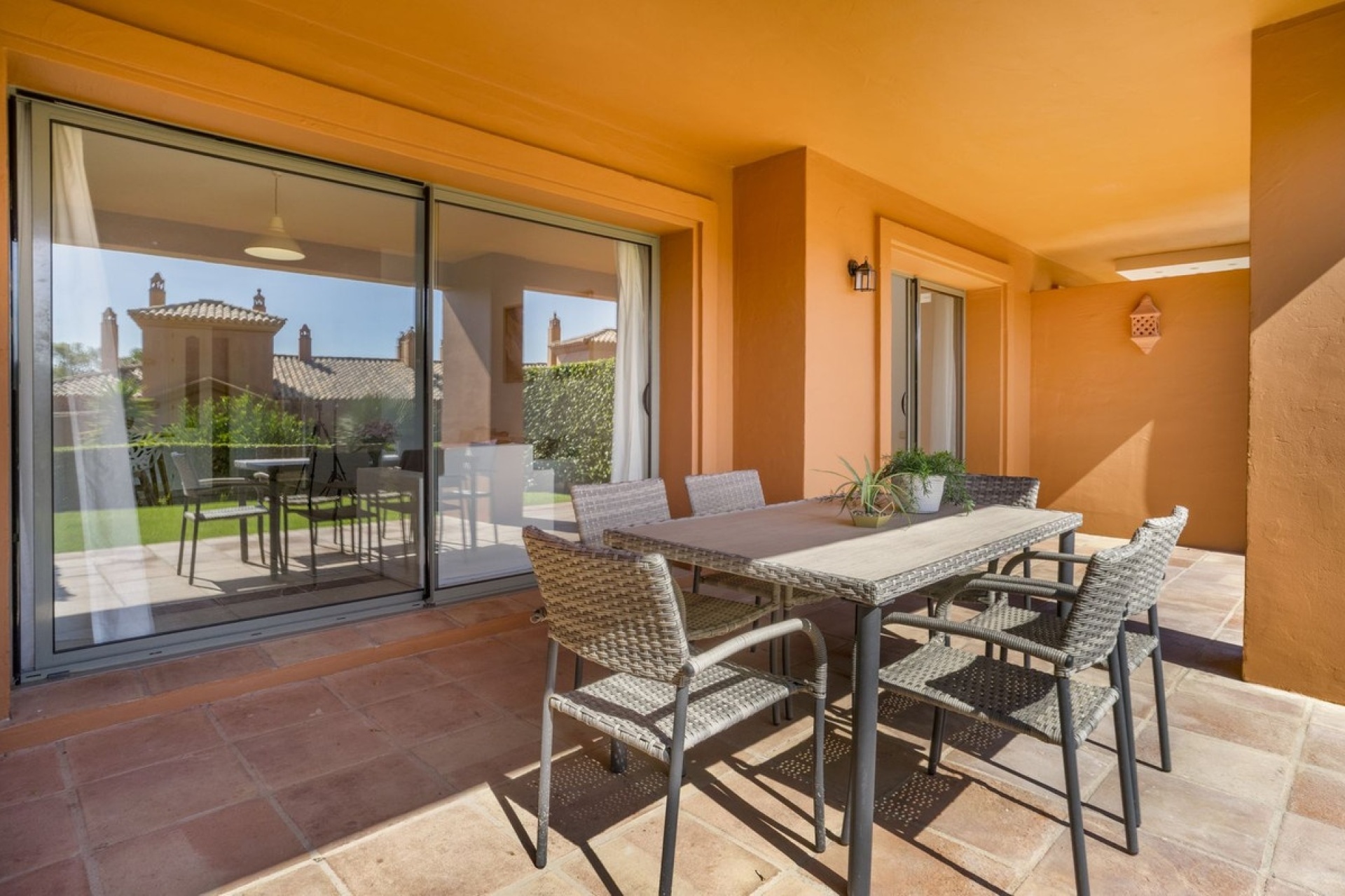 Resale - apartment - Estepona - Atalaya