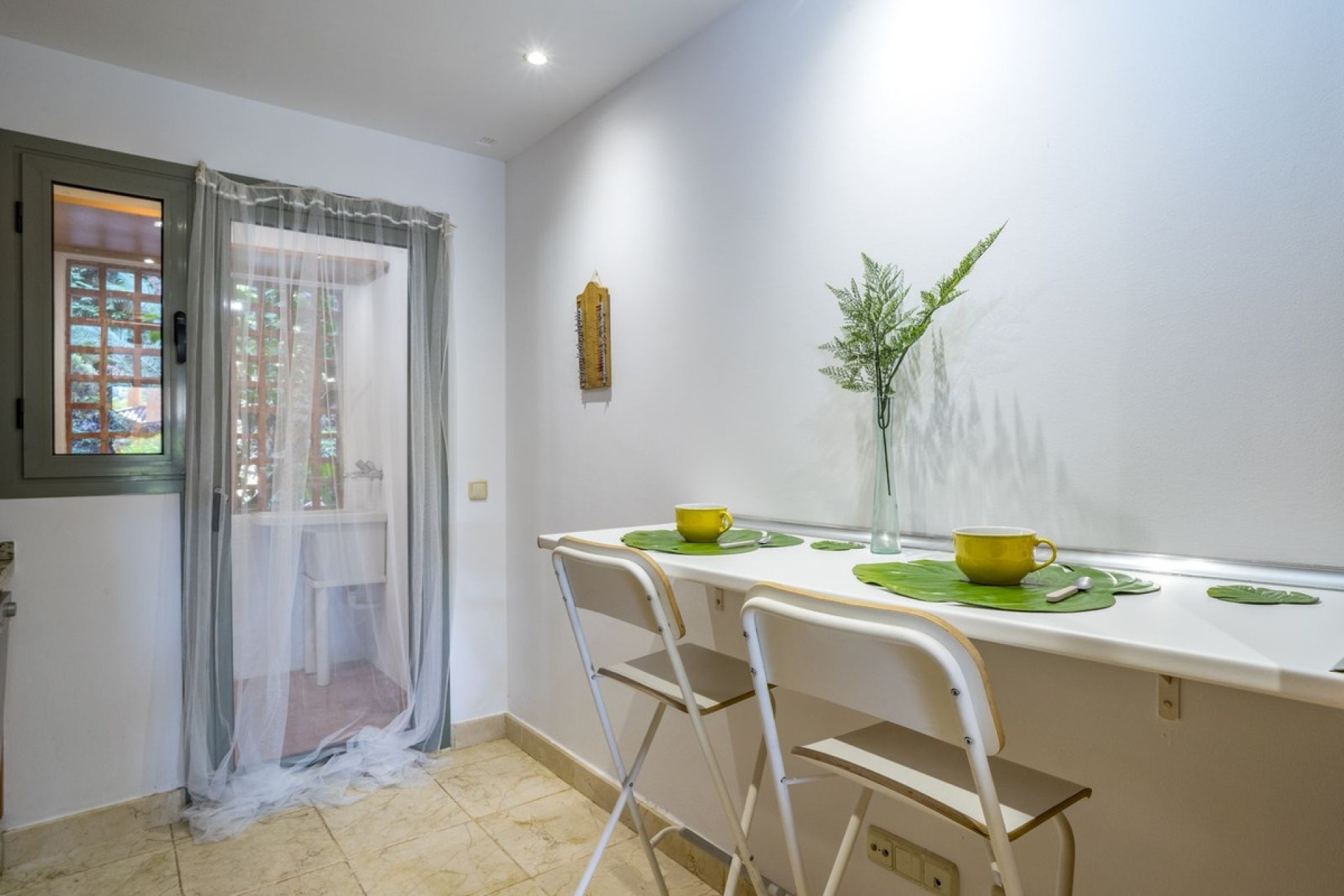 Resale - apartment - Estepona - Atalaya