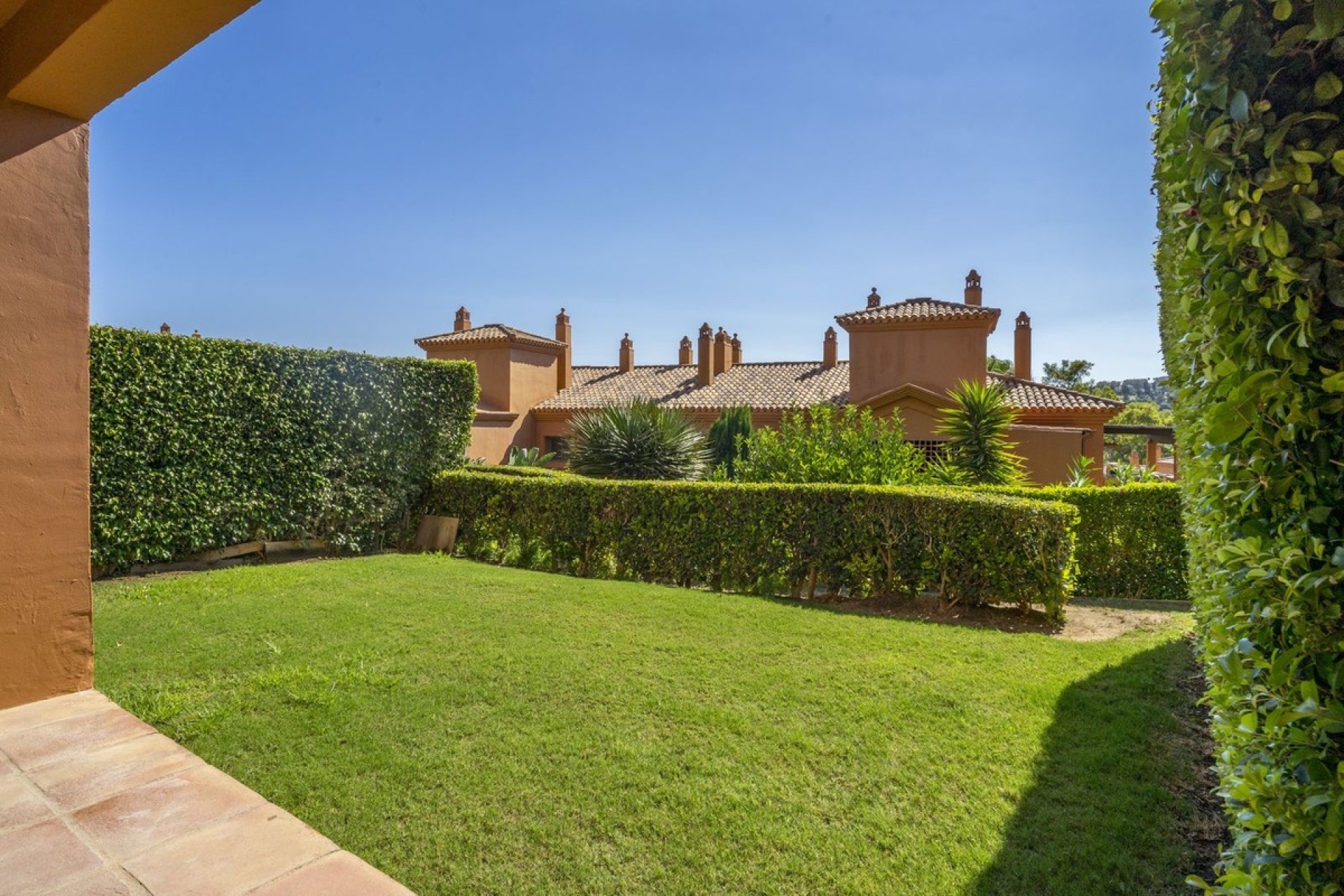 Resale - apartment - Estepona - Atalaya