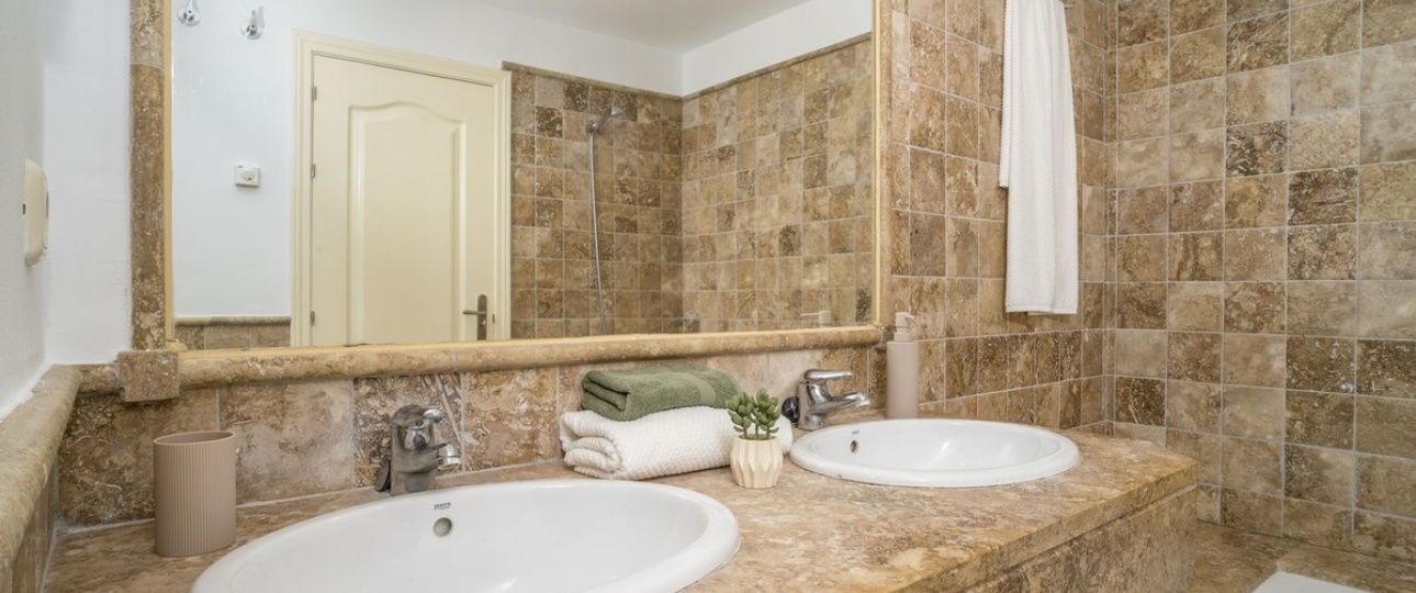 Resale - apartment - Estepona - Atalaya