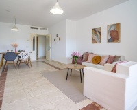 Resale - apartment - Estepona - Atalaya