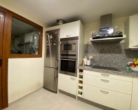 Resale - apartment - Estepona - Atalaya