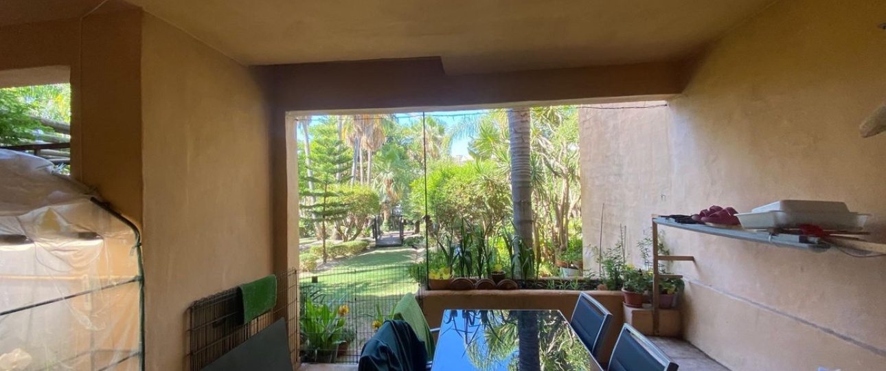 Resale - apartment - Estepona - Atalaya