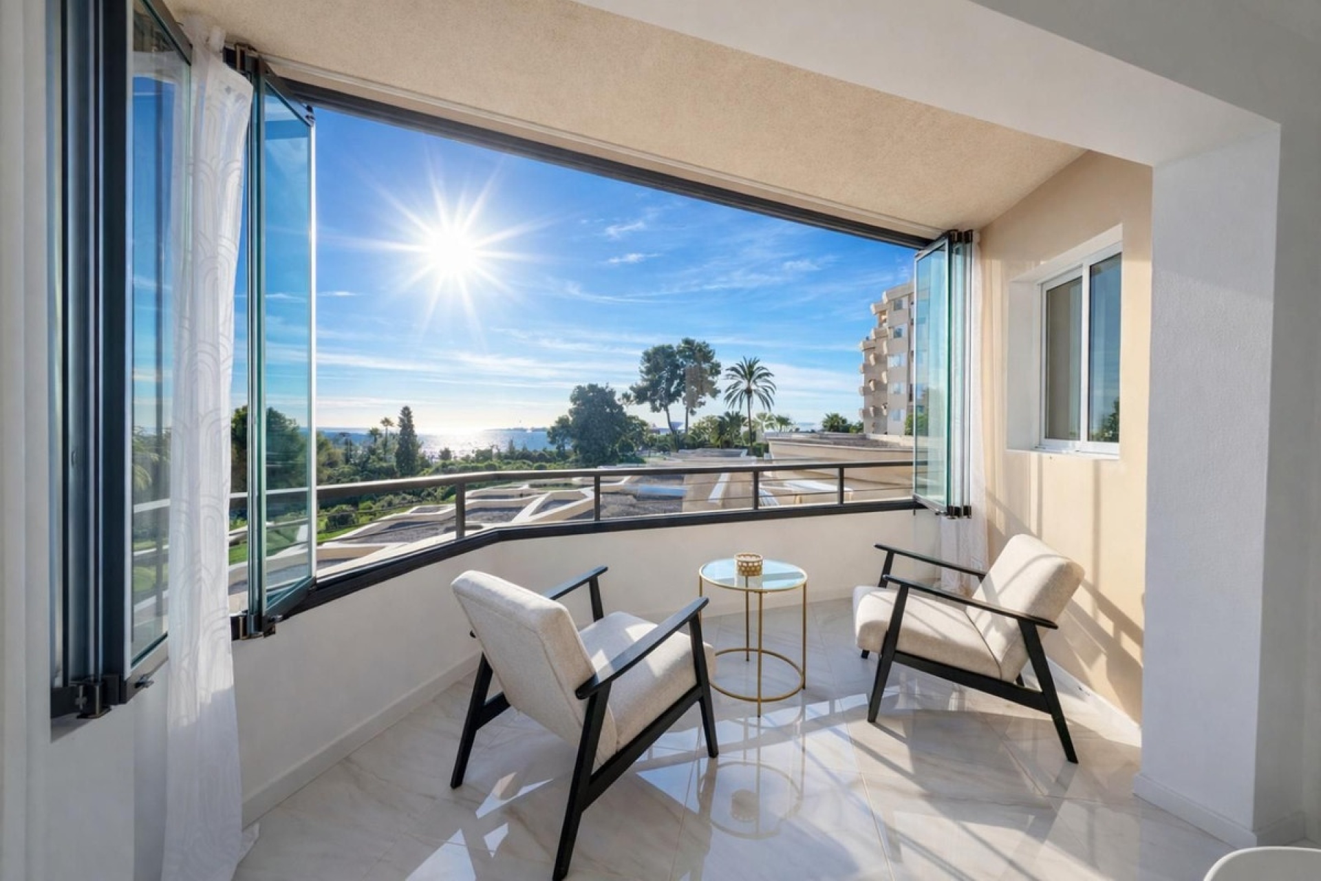 Resale - apartment - Estepona - Atalaya