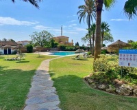 Resale - apartment - Estepona - Atalaya