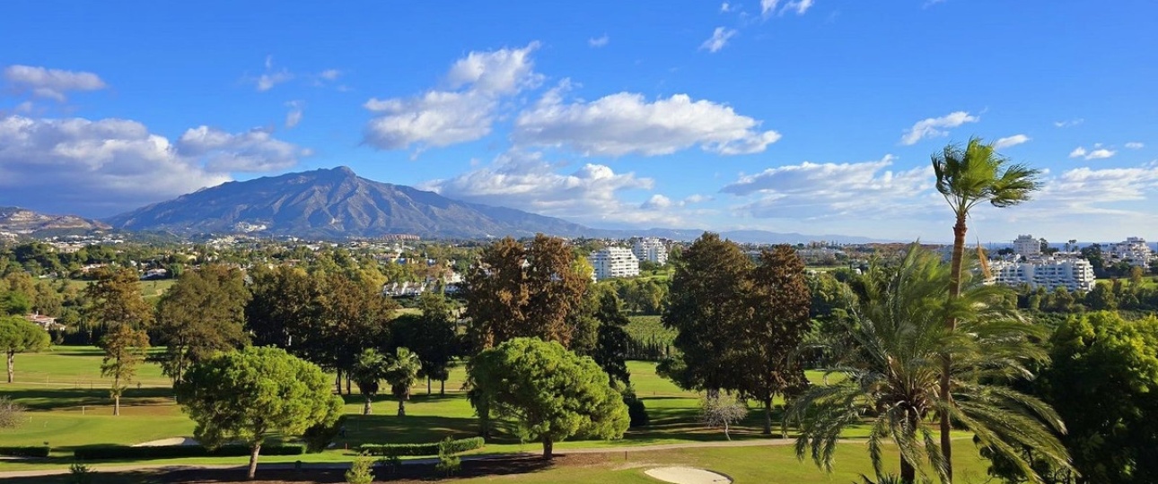 Resale - apartment - Estepona - Atalaya
