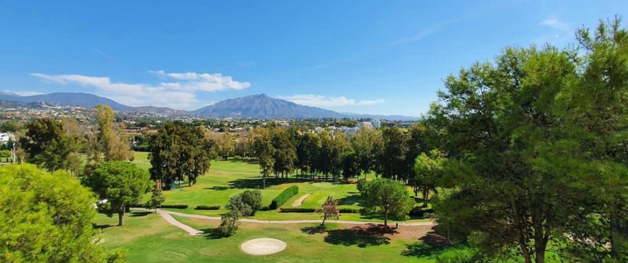 Resale - apartment - Estepona - Atalaya