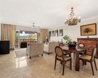 Resale - apartment - Estepona - Atalaya
