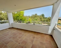 Resale - apartment - Estepona - Atalaya