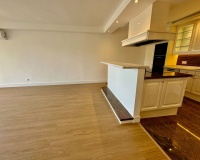 Resale - apartment - Estepona - Atalaya