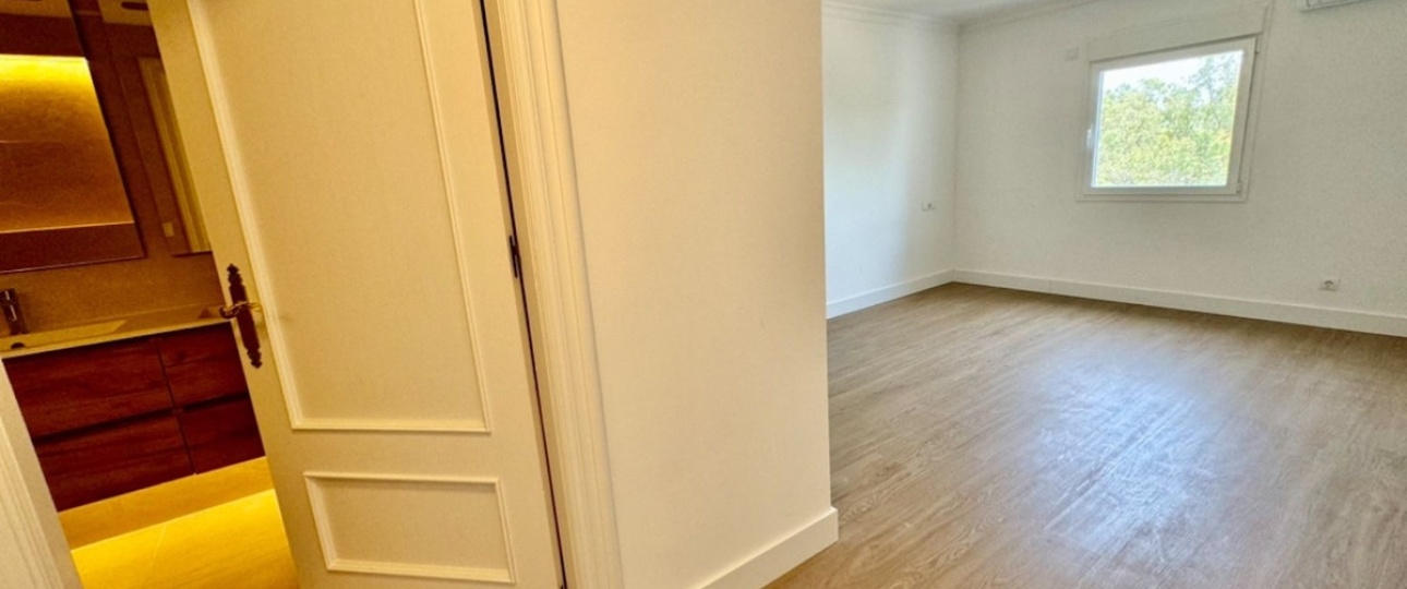 Resale - apartment - Estepona - Atalaya