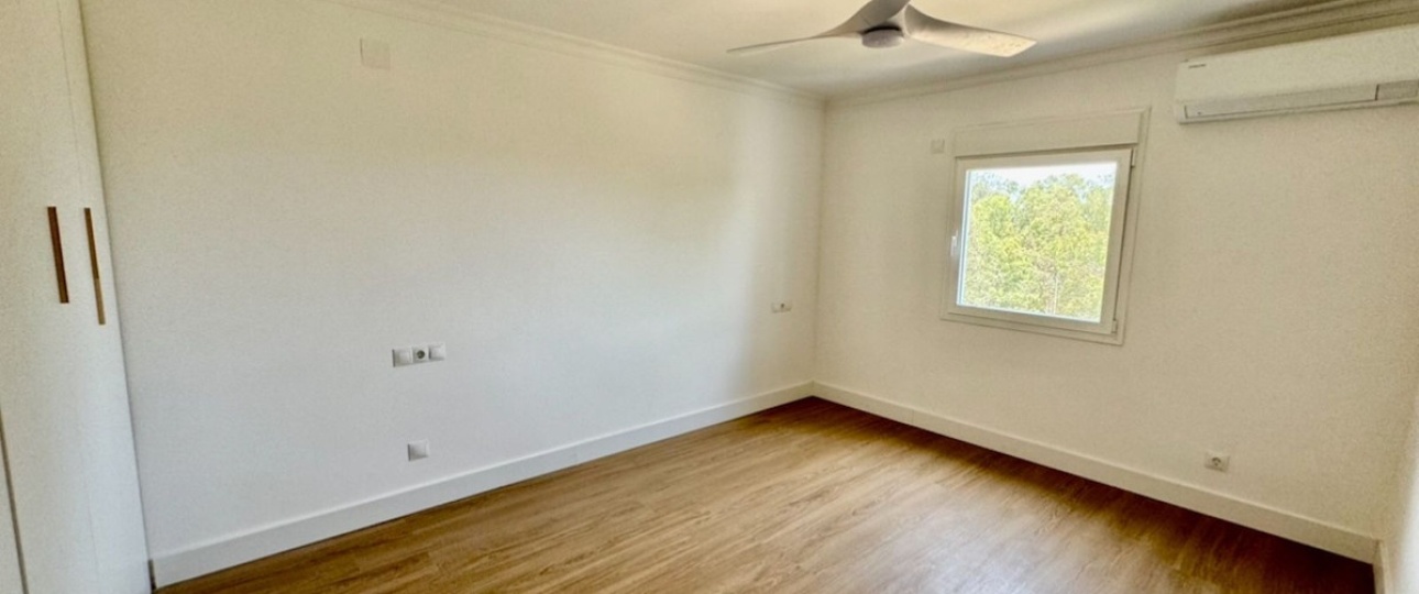Resale - apartment - Estepona - Atalaya