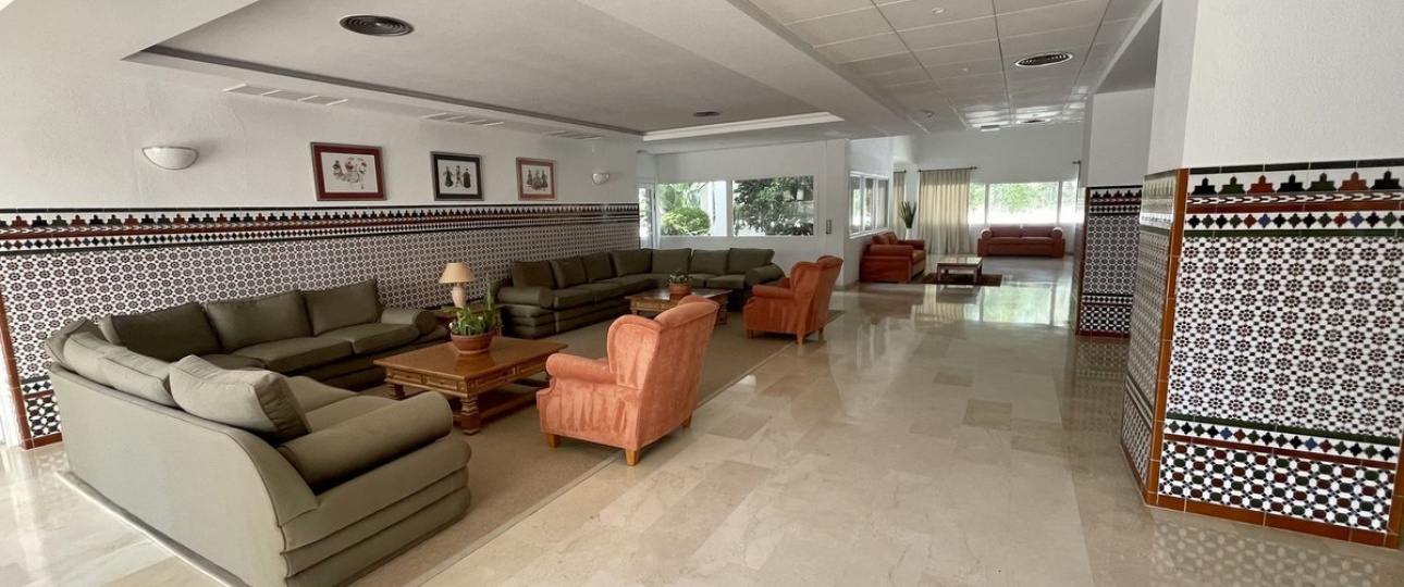 Resale - apartment - Estepona - Atalaya