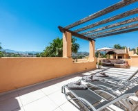 Resale - apartment - Estepona - Atalaya