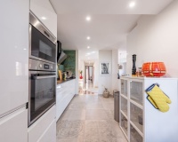 Resale - apartment - Estepona - Atalaya