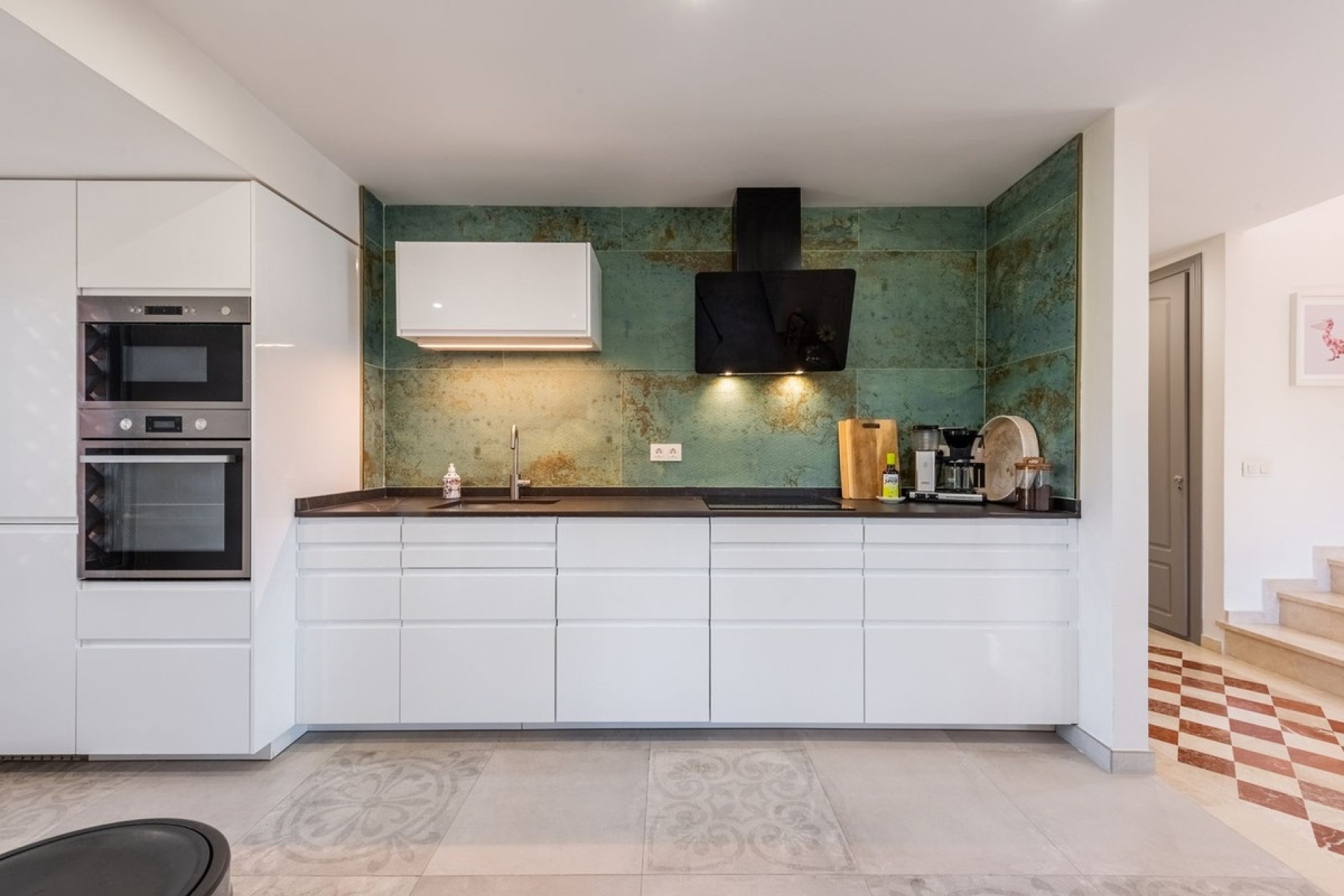 Resale - apartment - Estepona - Atalaya