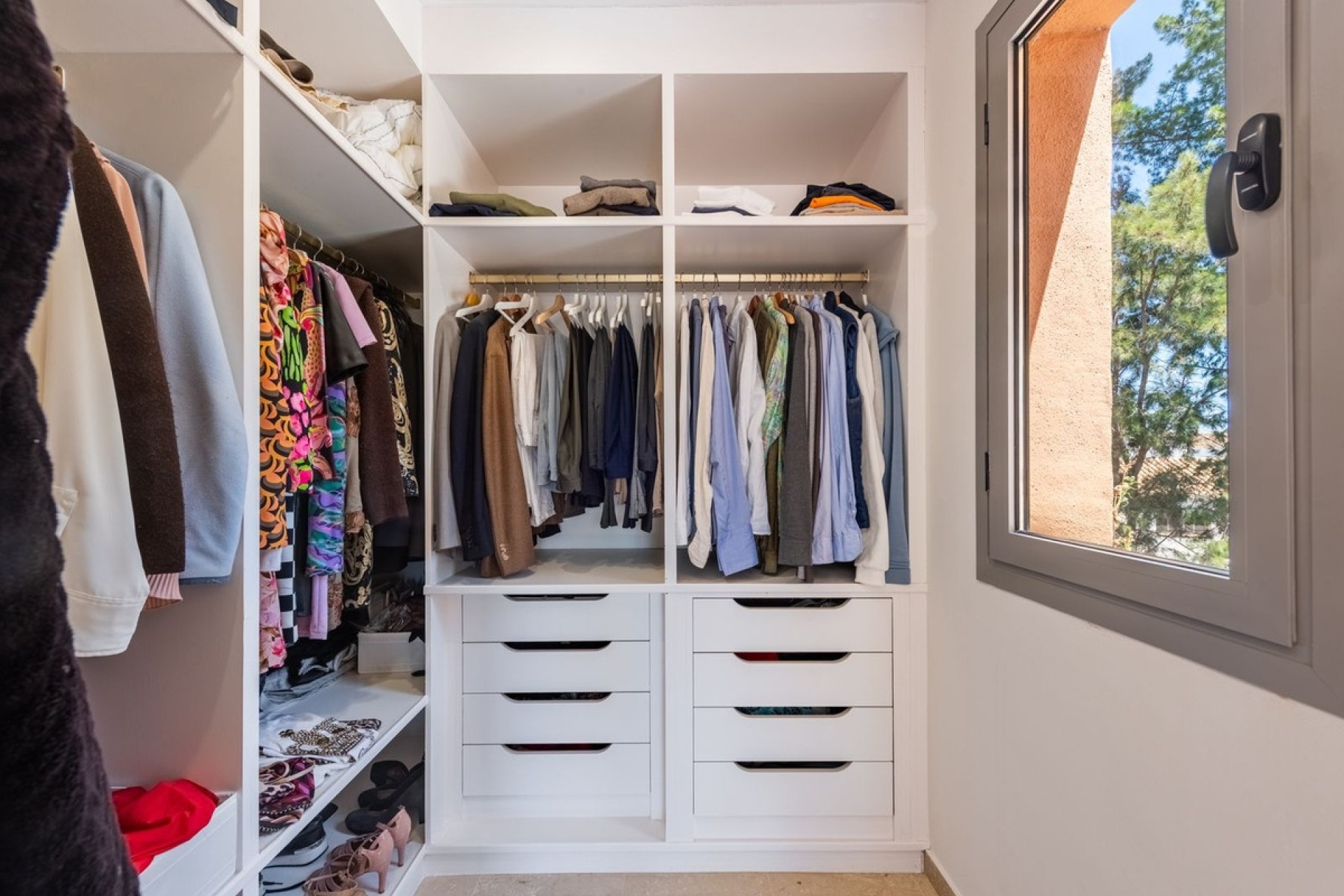 Resale - apartment - Estepona - Atalaya