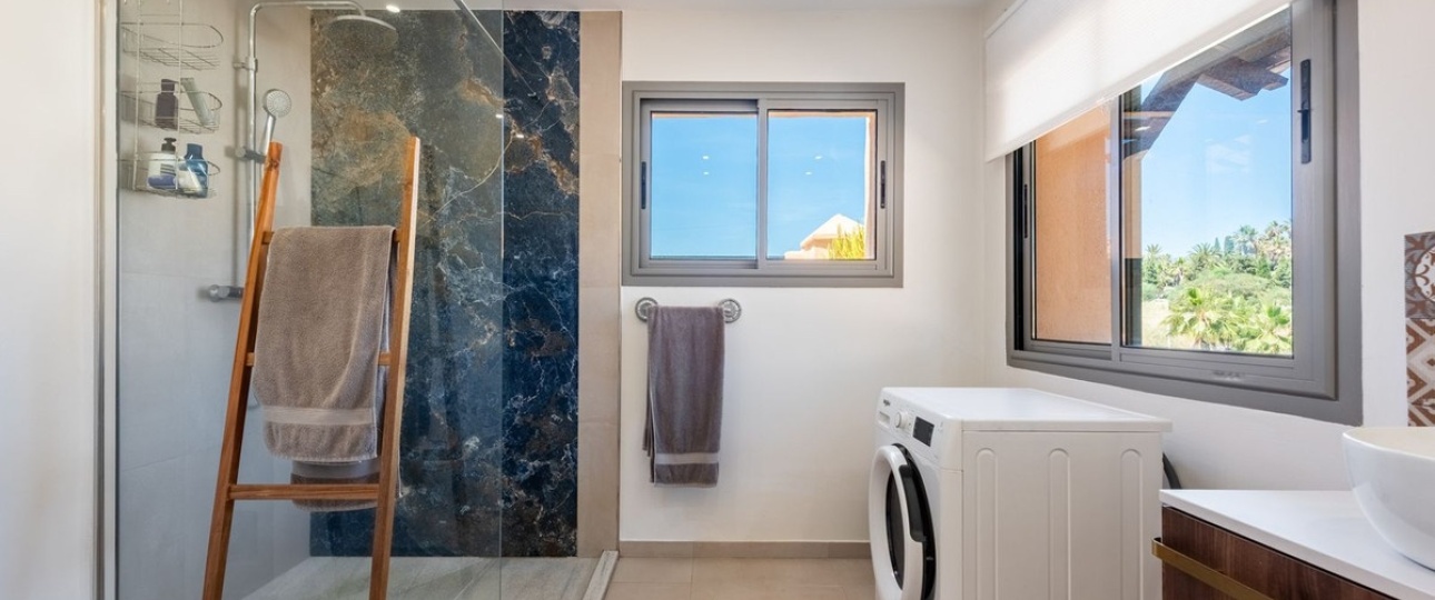Resale - apartment - Estepona - Atalaya