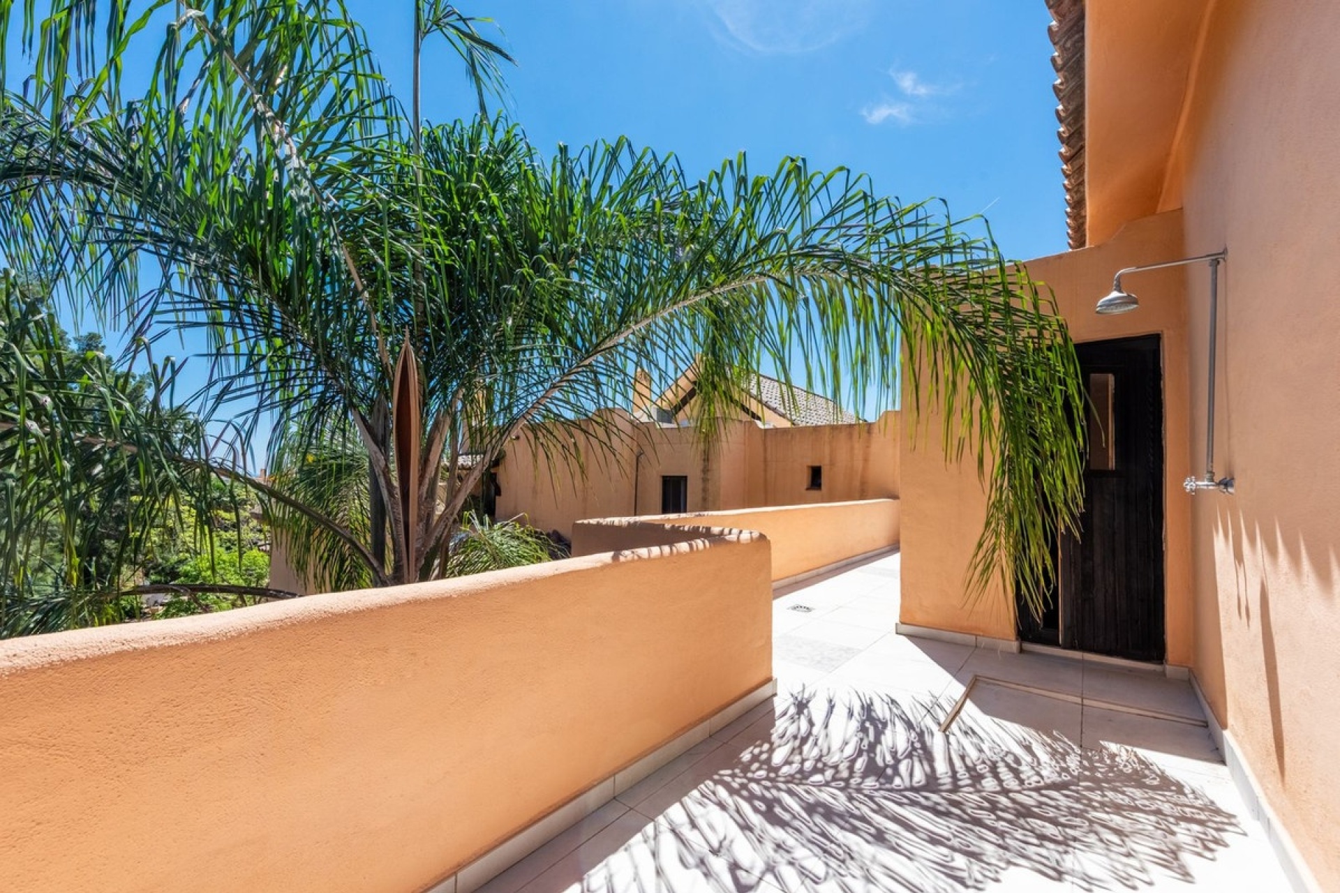 Resale - apartment - Estepona - Atalaya