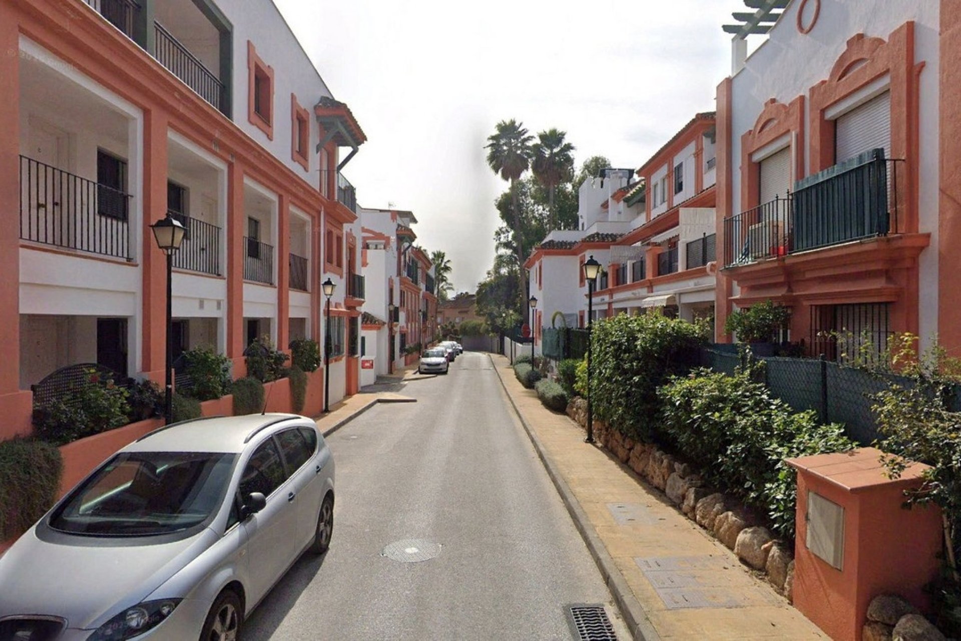 Resale - apartment - Estepona - Atalaya