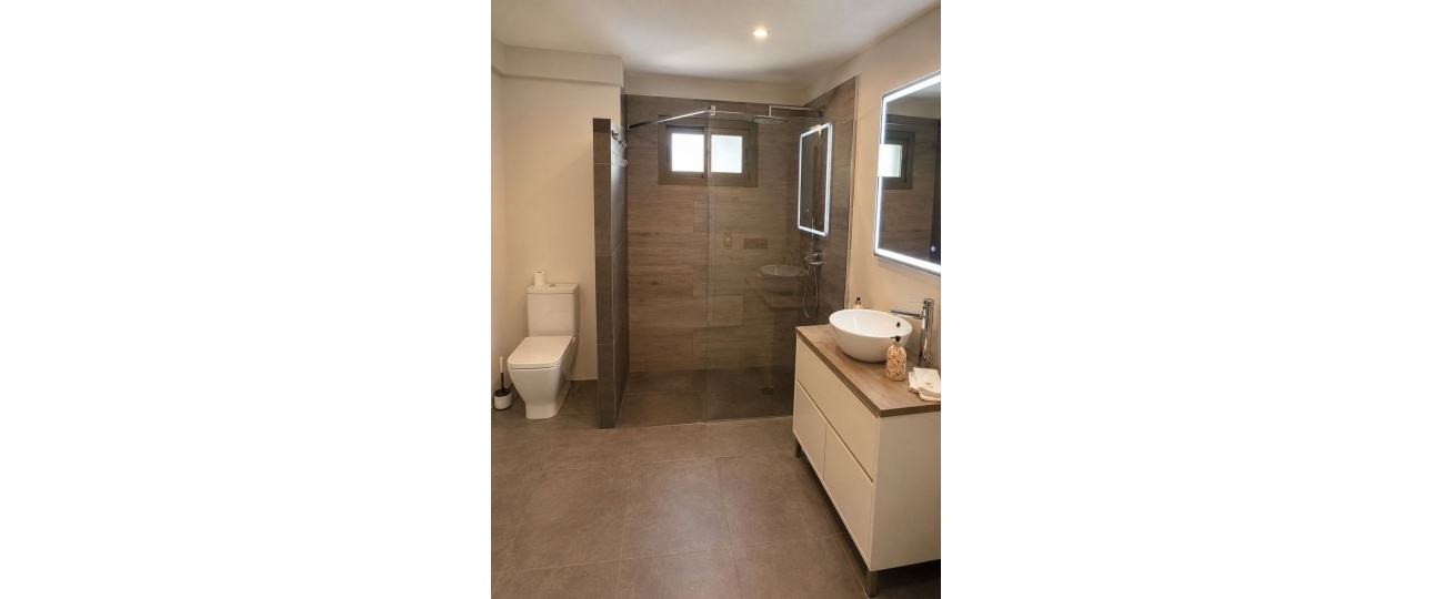 Resale - apartment - Estepona - Atalaya
