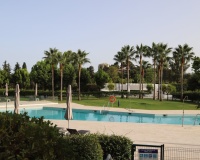 Resale - apartment - Estepona - Atalaya