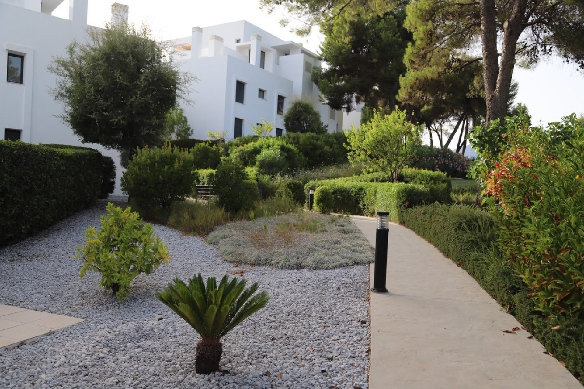 Resale - apartment - Estepona - Atalaya