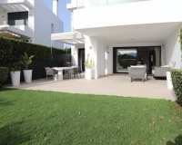 Resale - apartment - Estepona - Atalaya