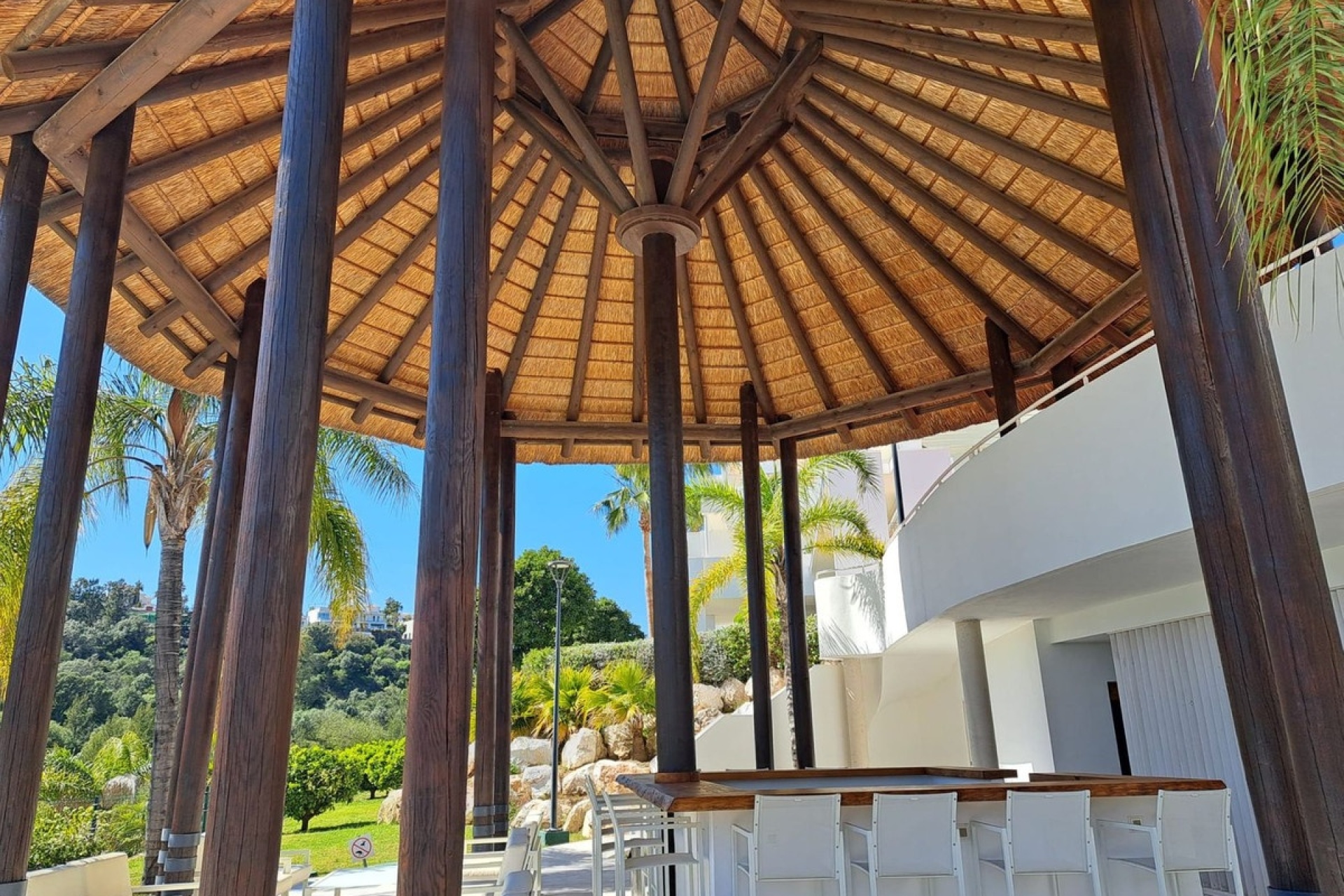 Resale - apartment - Estepona - Atalaya