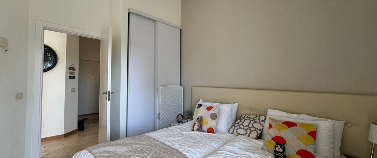 Resale - apartment - Estepona - Atalaya