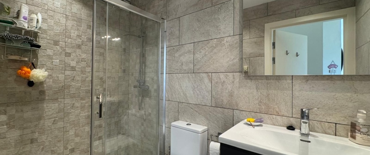 Resale - apartment - Estepona - Atalaya