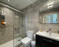 Resale - apartment - Estepona - Atalaya