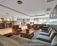 Resale - apartment - Estepona - Atalaya