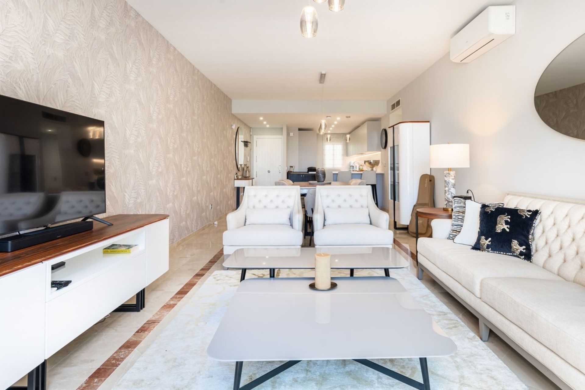 Resale - apartment - Estepona - Atalaya