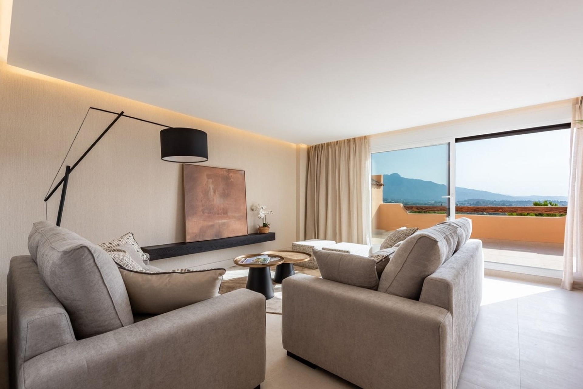 Resale - apartment - Estepona - Atalaya