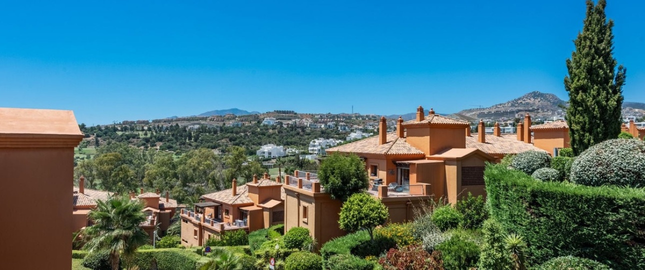 Resale - apartment - Estepona - Atalaya