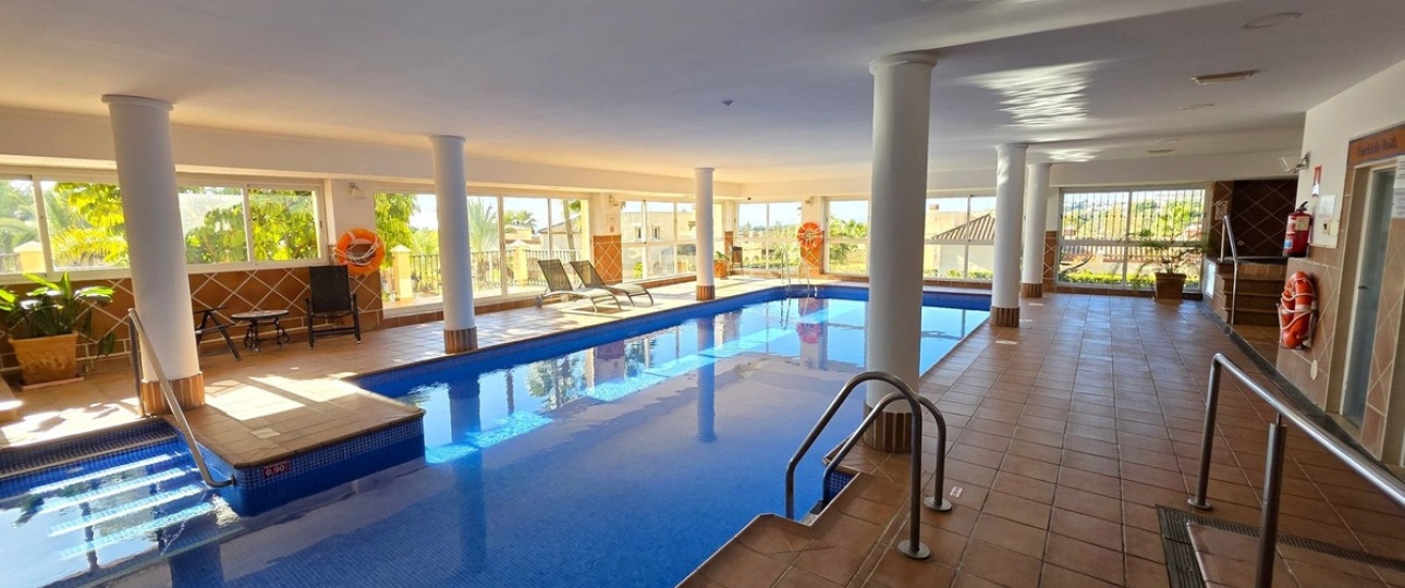 Resale - apartment - Estepona - Atalaya