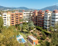 Resale - apartment - Estepona - Atalaya
