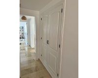 Resale - apartment - Estepona - Atalaya