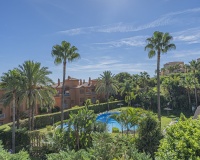 Resale - apartment - Estepona - Atalaya